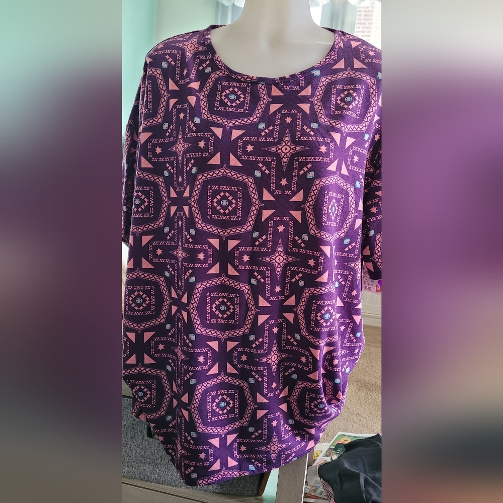 Lularoe Nwt Geometric Patterned Purple Irma Top